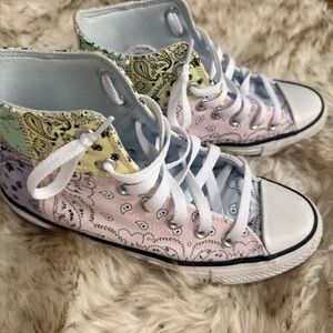 Converse Pastel Bandana